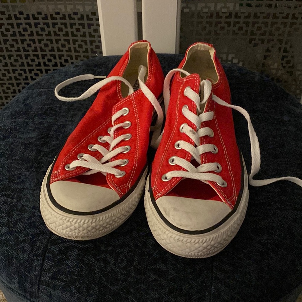 Red converse